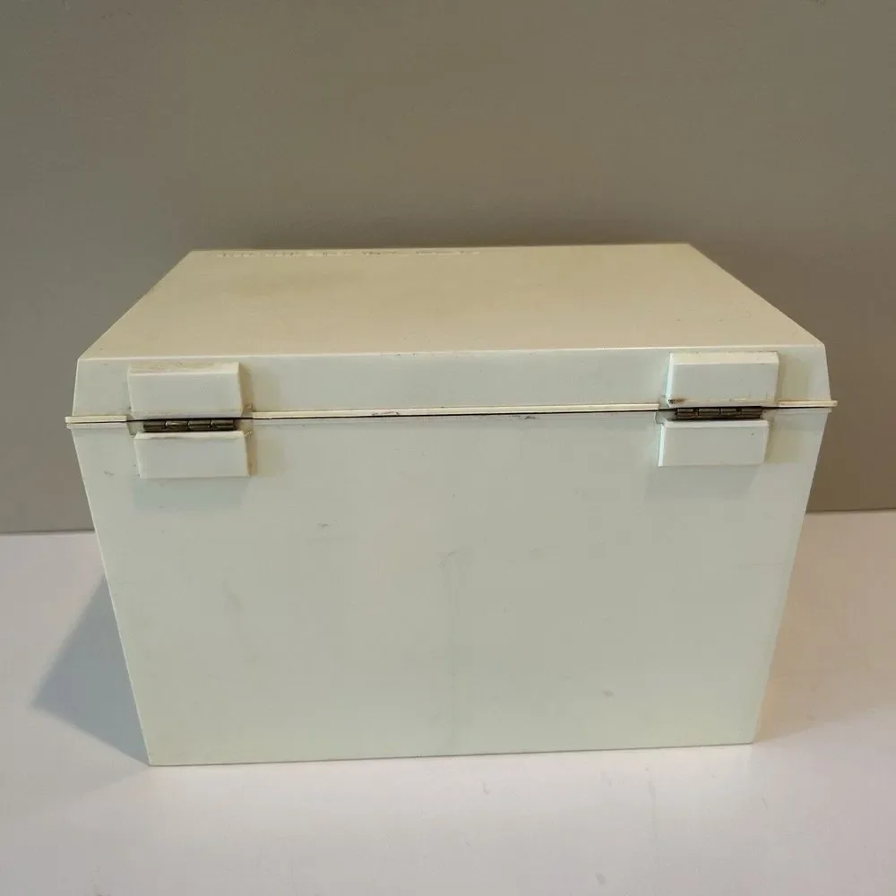 Vintage 1971 Betty Crocker‎ Recipe Card Library Box and Recipes